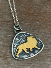 Load image into Gallery viewer, 24k Keum Boo Lion Silhouette On a Stamped Background