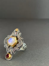 Load image into Gallery viewer, Moonstone and tourmaline ring set in 22k gold