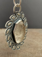 Load image into Gallery viewer, Tibetan quartz medallion