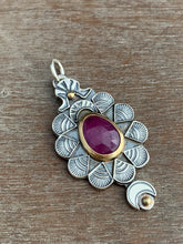 Load image into Gallery viewer, Pink Sapphire Set in 22k Gold