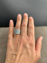 Load image into Gallery viewer, Size 7.5 ring