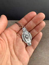 Load image into Gallery viewer, Sterling silver Owl heart pendant