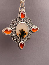 Load image into Gallery viewer, Dendritic agate and hessonite garnet medallion