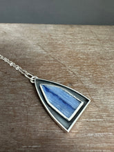 Load image into Gallery viewer, Kyanite window