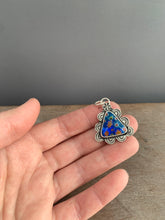 Load image into Gallery viewer, Blue Millefiori glass pendant
