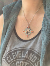 Load image into Gallery viewer, Dendritic agate and hessonite garnet medallion