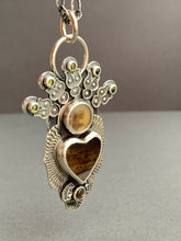 Load image into Gallery viewer, Montana agate sacred heart pendant