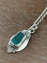 Load image into Gallery viewer, Apatite crystal charm pendant