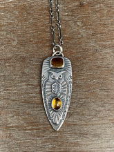 Load image into Gallery viewer, Owl pendant - Tourmaline