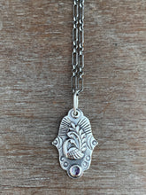 Load image into Gallery viewer, Fluorite bird charm necklace