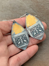 Load image into Gallery viewer, Keum Boo Bird Earrings