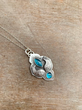 Load image into Gallery viewer, Fish Kiss Necklace