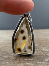 Load image into Gallery viewer, Quartz charm