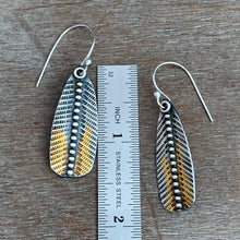 Load image into Gallery viewer, Keum Boo Patterned Feather Earrings