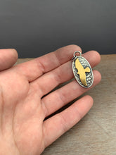 Load image into Gallery viewer, 24k Keum Boo Hawk Silhouette On a Stamped Background