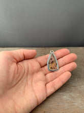 Load image into Gallery viewer, Quartz charm