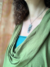 Load image into Gallery viewer, Owl Queen 2