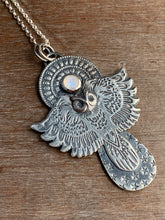 Load image into Gallery viewer, Moonstone owl