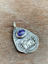 Load image into Gallery viewer, Tanzanite lion charm