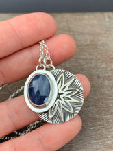 Load image into Gallery viewer, Snowflake Charm set #4