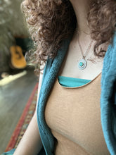 Load image into Gallery viewer, Peruvian opal set in a 22k gold bezel