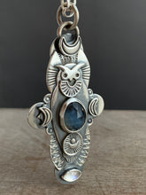Load image into Gallery viewer, Dendritic Peruvian Opal Owl Pendant