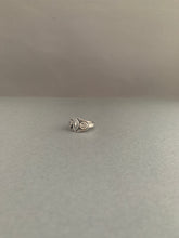 Load image into Gallery viewer, Small size 7 Eye and feather ring