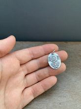 Load image into Gallery viewer, Bee Medium Oval Charm