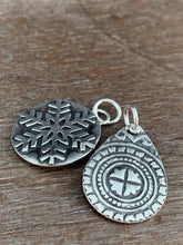 Load image into Gallery viewer, Silver Snowflake Charm set