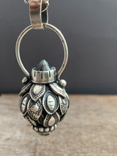 Load image into Gallery viewer, Vintage crystal and lemon Quartz dragon egg medallion