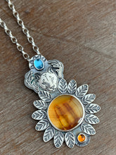 Load image into Gallery viewer, Mountain lion pendant