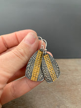 Load image into Gallery viewer, Keum Boo Ladder Pattern Earrings