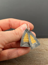 Load image into Gallery viewer, Keum Boo Portal Earrings