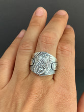 Load image into Gallery viewer, Medium Size 7.5 sacred heart shield ring