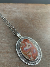 Load image into Gallery viewer, Tee pee canyon agate medallion