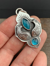 Load image into Gallery viewer, Fish Kiss Necklace