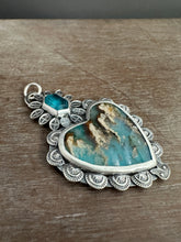 Load image into Gallery viewer, Plume agate Sacred heart