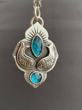 Load image into Gallery viewer, Fish Kiss Necklace