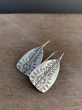 Load image into Gallery viewer, Small Stamped silver earrings