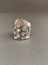 Load image into Gallery viewer, Large Size 9.5 sacred heart shield ring