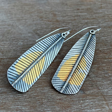 Load image into Gallery viewer, Keum Boo Feather Earrings