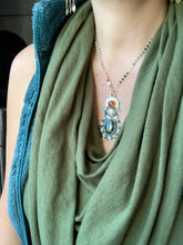 Load image into Gallery viewer, Bloodstone Bear Pendant