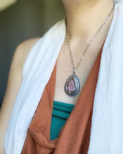 Load image into Gallery viewer, Tee pee canyon agate medallion