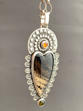 Load image into Gallery viewer, Montana agate Sacred Heart pendant