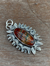 Load image into Gallery viewer, Dragon Vein Agate pendant