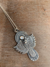 Load image into Gallery viewer, Moonstone owl