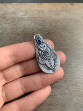 Load image into Gallery viewer, Owl pendant - Kyanite