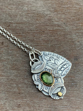 Load image into Gallery viewer, Tourmaline set in 22k gold charm necklace set