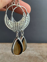 Load image into Gallery viewer, Montana agate earrings