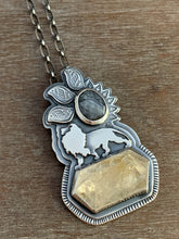 Load image into Gallery viewer, Lion with a silver sapphire and a Fenster quartz